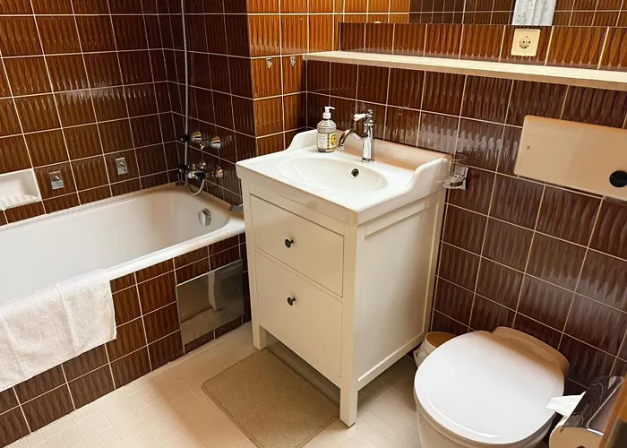 Central Apartments *